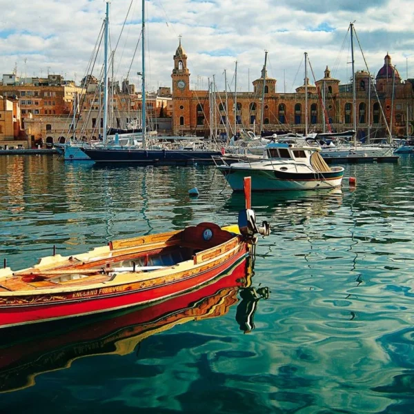 Taş Kraliçe : Malta Turu (MLA-MLA)