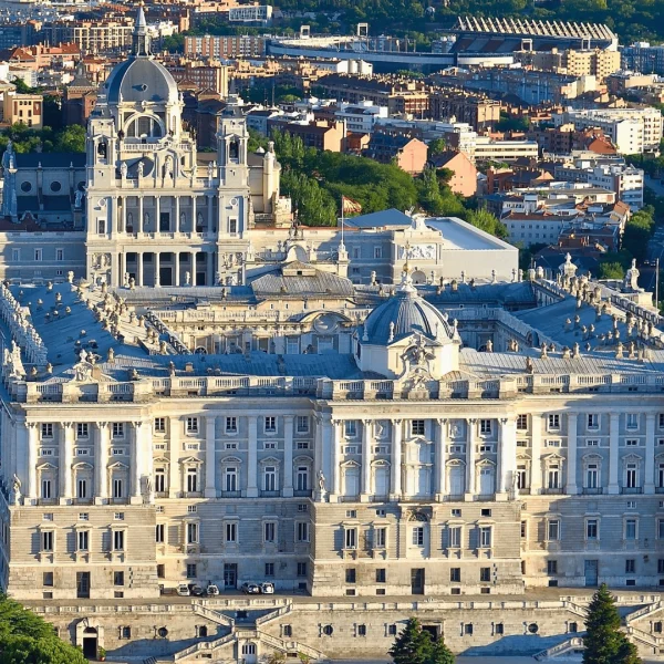 Viva İspanya Ekspres Turu * Deluxe (BCN-MAD)