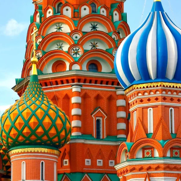 Kral & Kraliçe : Moskova & St.Petersburg (LED-VKO) 