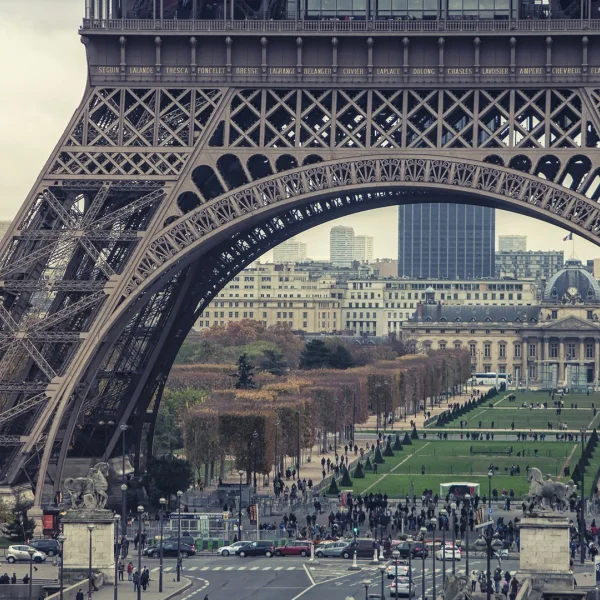 Ekspres Benelux & Paris Masalı Turu (AMS-CDG) *