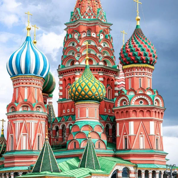 Kral & Kraliçe : Moskova & St.Petersburg (LED-VKO) 