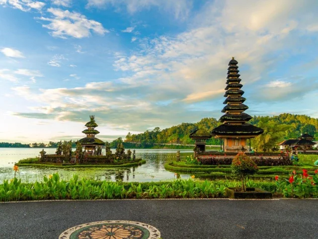 Bali Cennetin Kalbine Yolculuk