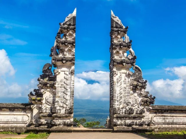 Bali Cennetin Kalbine Yolculuk