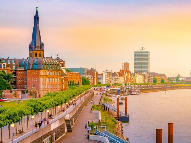 Rüya Üçgeninde Yolculuk ! Benelux Paris Alsace