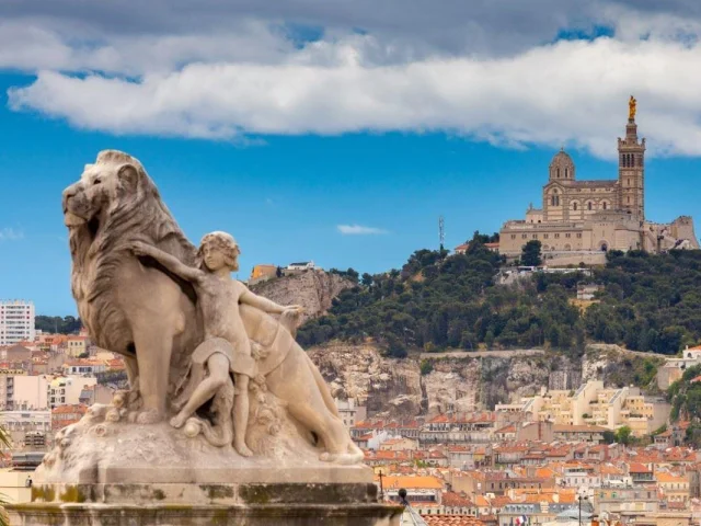 Maviyle Buluşan Zarafet Milano Nice Marsilya