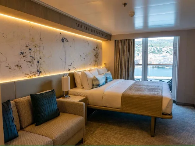 NCL Viva ile Galataport bitişli Ege & Akdeniz