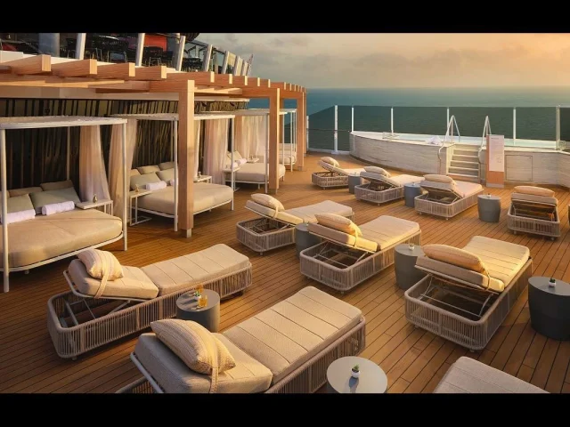 NCL Viva ile Galataport bitişli Ege & Akdeniz