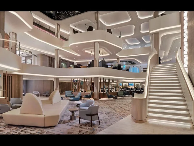 NCL Viva ile Galataport bitişli Ege & Akdeniz