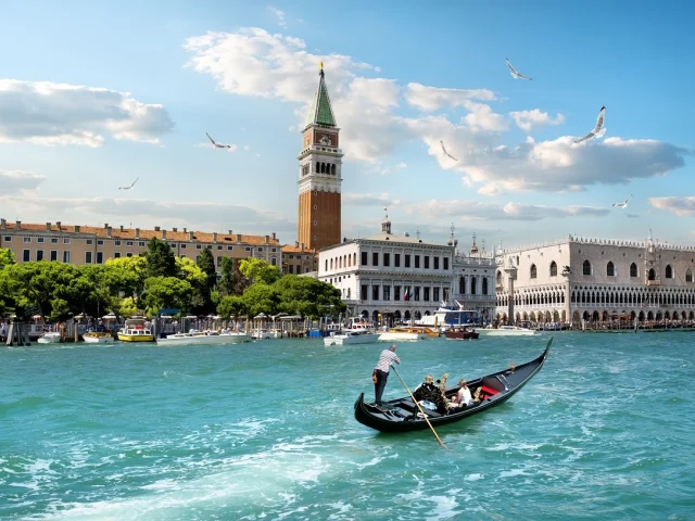 İtalya'nın Renkli Sokaklarında Kaybolmaya Hazır Ol !