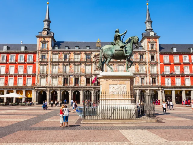 Hızlı, Renkli, Unutulmaz: Ekspres İspanya!